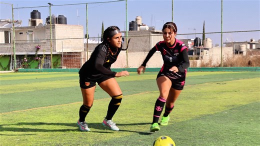 Sara vs Maguita ⚽️😎🩷 | Bandidas FC