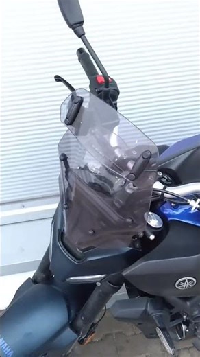 23x9 Puig windshield deflector ( 6319H ) on the Puig New Gen. Touring windshield MT-07 2025 #mt07