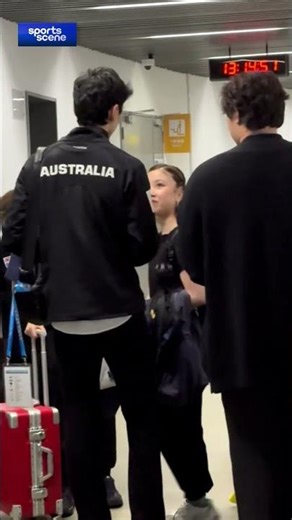 Japan's Yoshida/Morita & Australia's Harris/Chan share greetings｜Olympic Qualifiers｜Figure Skating