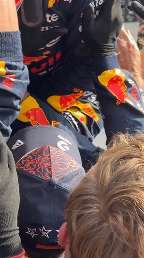 127K views · 6.5K reactions | Absolute limbs, worth the squeeze 凉 #F1 #RedBullRacing #ItalianGP | Oracle Red Bull Racing | Facebook