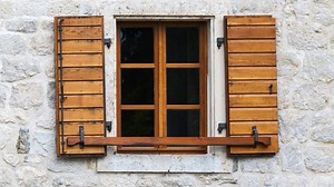 Cómo sustituir un cristal simple por un cristal doble en una ventana