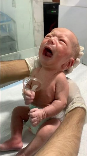 Cute Baby Crying for Milk 🍼😭 | Adorable Little Hunger Cries 💖#baby #hungry