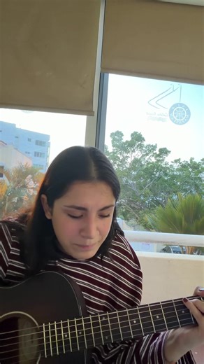 Vas a Quedarte: Cover de Aitana y Canciones Emotivas