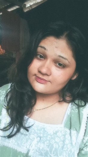 Chetuu 🙈💕🎀🫶 on Instagram: "🙈Chilakamma love vibes ✨ #trendingreels #reelinstagram #translation #fpy #instagram ( translation video, trending video, transfer 😮, tranding reel, chilakamma , madrasi video, 📸📷✨🙈)"