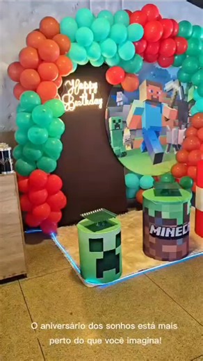 Prime gastrobar on Instagram: "​O aniversário dos sonhos está mais perto do que você imagina! 🎈 ​No Prime, acreditamos que cada celebração é única e merece um cenário à altura. Sabemos o quanto você planeja cada detalhe para que o seu dia (ou o dia do seu filho) seja perfeito. Por isso, decidimos dar um presente especial para nossos clientes! ​Imagine chegar na sua festa e encontrar um painel decorativo incrível, igual a este da foto, prontinho para emoldurar as melhores fotos e memórias... e o