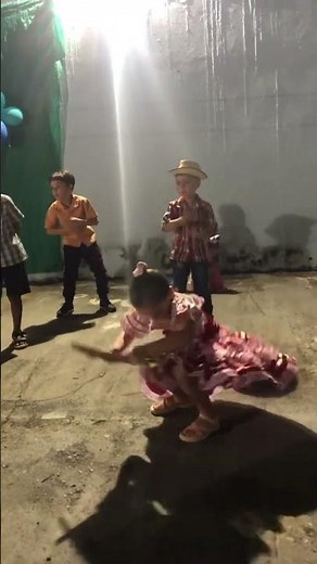 Maria tá peneirando #massademandioca #mastruzcomleite #musica #dança #dancarina #dançarina