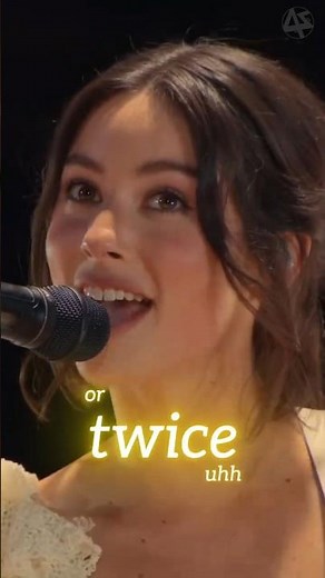 She is SO Gorgeous! 😍 Gracie Abrams 'That's So True' (Live + Lyrics)