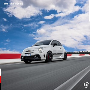 Se hai la testa tra le nuvole è solo perché sei distratto dalla tua 595 Esseesse. #Abarth #Abarth595 #Esseesse | Abarth
