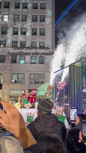 Our first year going to see the “Wintrust Magnificent Mile parade” this year was their 34th year 🤍 @Wintrust Financial Corporation @Disney @Chicago Bucket List #chicago #magnificentmilechicago #disney #fyppppppppppppppppppppppp #viral