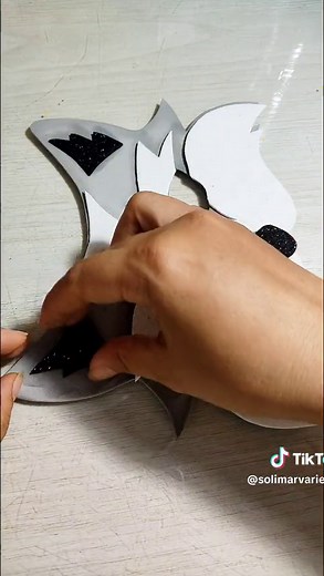 Cómo hacer una máscara de lobo paso a paso