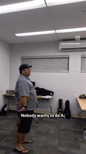 MIC'D-UP "MAKE EASY CHORDS, PLAY EASY CHORDS " #ukulelelessons #ukulele