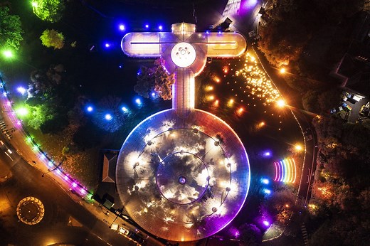 First Look: GlasGLOW, The Biggest Halloween Event In The UK, Is Arriving In Glasgow Today – Boasting A Spooky Light Trail