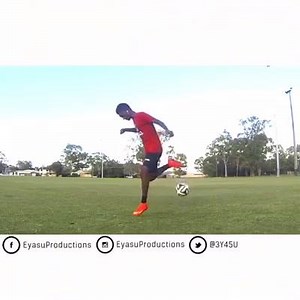 Aubameyang Skills learn the flick Tutorial by Eyasu Productions ⚽️ Full Video on Youtube: https://youtu.be/HakDGIi3qQ0 More on Freekickerz | Freekickerz