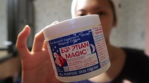 This vlogger uses Egyptian Magic every morning! Is Egyptian Magic part of your daily skincare routine? Sound off in the comments! | Egyptian Magic