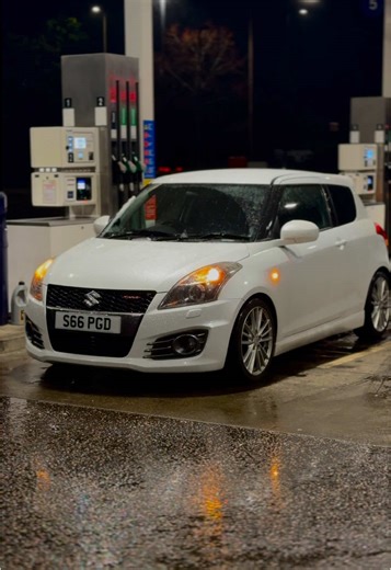 Exploring the Suzuki ZC32S Swift Sport