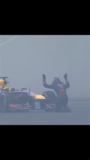 It’s like seeing a dead wife #f1livery #redbullracing #maxverstappen #sebastianvettel #f12011 #f1