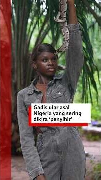 Gadis ular yang sering dikira 'penyihir'