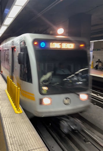 Love seeing the old fleet operational! 7th Street / Metro Center station. #train #railroad #railway #railfan #socalrails