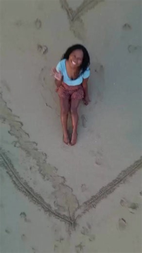 Consita Tanavalu on Instagram: "#Memories #sunrise #livinglife #islandgilr"