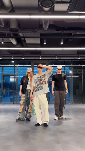 New choreography by TEN 🐱🕺✨ #TEN #李永钦 #텐 #WayV #威神V #OnMyYouth #遗憾效应 #WayV_OnMyYouth #WayV_OnMyYouth_遗憾效应 #NewMusic
