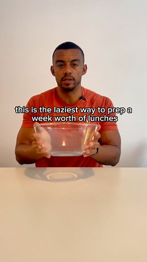 Knowing what to eat on a fat loss journey used to stress me out. Especially when I didnt have access to a microwave to heat meals up. The chicken sriracha pasta is unreal for something quick, easy and literally took 12 mins to prep. Making basic food that tastes unreal and does the job will take all of the frustration around food away. Which will lead to you becoming less fluffy. | Nathan Joseph