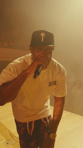 Dizzee Rascal on Instagram: "So good to be back in New Zealand! Back soon… Next stop Melbourne 👊🏿"