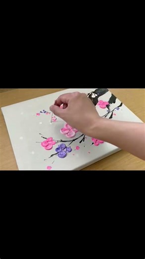 Easy to learn, use only a spoon, tweezers, and cotton swabs to paint #painting #shortvideo #trending