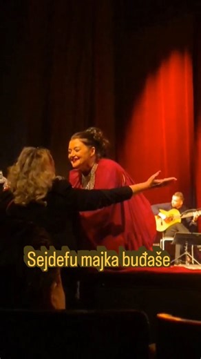 Cvijet pjesmi 🌹 #sevdah #sevdalinka #fadolinka #majamilinkovic #livemusic #livesinging #concert | Maja Milinković