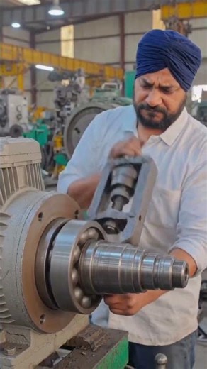 Open the bearing with puller ❤️ #trending #viral #youtubeshorts #relatable #mrbeast #simpalkharel