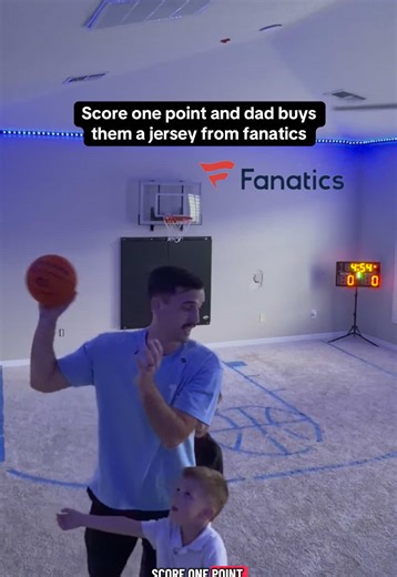 Score a point on dad and he buys you a jersey! Shoutout to fanatics for having the best jerseys out there. Day 129 of posting a mini hoop clip until a player or team account from every NBA team comments. 21 down, nine to go! @Fanatics @Topps