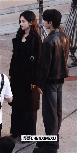 2人のビジュアルが黒コーデを着ると、かっこよさが桁違い！🖤 兩位高顏值穿上黑色穿搭，帥氣值直接爆表！#张婧仪 #宋威龙