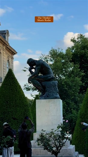 🇫🇷 Thinking big in the garden of genius…Rodin’s “The Thinker” reminds us that strength also means stopping to reflect. A quiet moment, a powerful message — only at Musée Rodin. #museerodin #thethinker #paris #france | Paris in Pictures