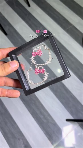 Y2K Hello Kitty Earrings: A Trendy Accessory Guide