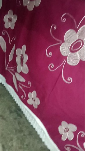 Khubsurat table classKhubsurat table plus Hath Se Bhari Jali wala
