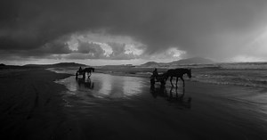 ‘Pompei: Below the Clouds’ Review: Trembling Beauties, Old and New