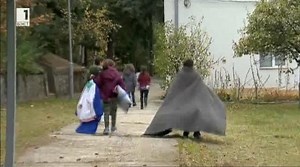 Малките репортери влязоха в симулатор за земетресения - По света и у нас - БНТ Новини