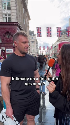 Intimacy on a First Date: Yes or No?