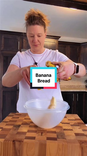 #bananabread #quickbananabread #easybananabread #mrsbrownskitchen | easy banana bread