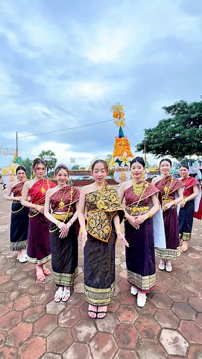 ແຫ່ຜາສາດເຜິງພະທາດຫລວງ🥰🙏🏻🇱🇦 | Paengza Chanel-แป้งช้าชาแน้ว
