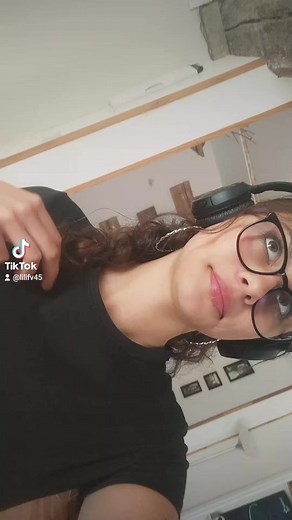 Vidéos de myl.iie (@myl.iie) avec son original - myl.iie