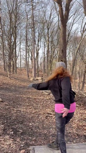 Tour Series Gator 3 Backhand Hyzer Parked