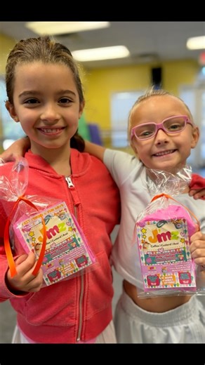 Best Friends Week was a blast! 💖 We LOVED dancing with all our besties —we’re still smiling!! 😍 The dance floor was full of bestie energy!! 💞 Be part of the MAGIC and don’t miss your chance to sign up✨There are a few class spots still available 🤗 Come dance with us and be part of the FUN! Thanks to @jmzbowls for the yummiest treat for our besties to share together!! 🍦 | Rhythm Dance Center