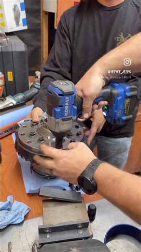 Shop day installing arb lockers in diesel
