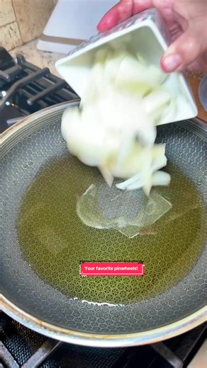 Delicious Pinwheels with Sausage and Peppers