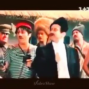 Девушка пытается объяснить как только может... | Генераторы юмора