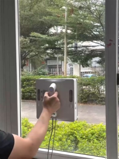 Smart Window Cleaning Robot: Safe & Easy Cleaning