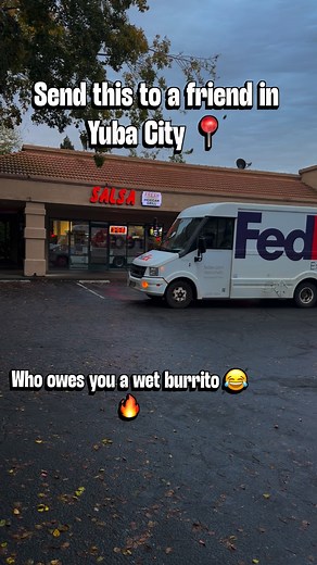 Half red. Half green. 100% bomb 🔥😂 Yuba city needs this burrito 🌯 #salsafresh #yubacity #foodie #california #sacramento #reels #mexicanfood #tiktok #losangeles #530 | Salsa's Fresh Mexican Grill