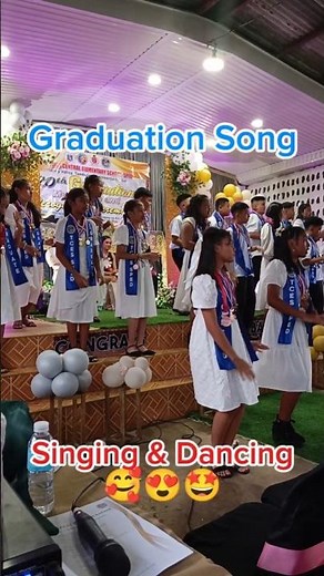 Amazing Graduation Song Singing with Action😱🥰😍 #graduationsong #viralshort #singing&dancing