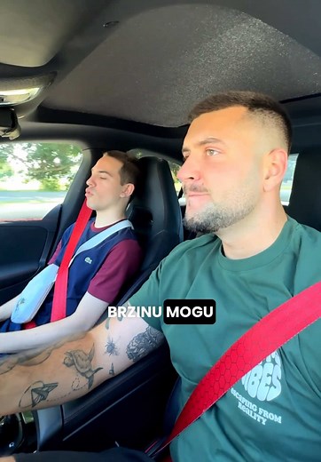 Zaprati za još videa s Mikijem 😂💪🏻 . #zagreb #ismaeliso #hrvatska #mihajlomadic #bakaprase
