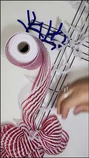 Red White and Blue Cross Wreath Short